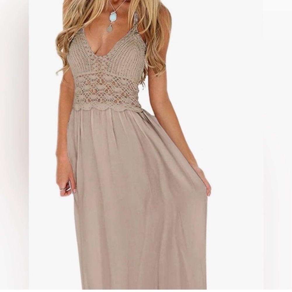 LILBETTER Tan Beach Crochet Backless Bohemian Halter Maxi Dress Sz Small